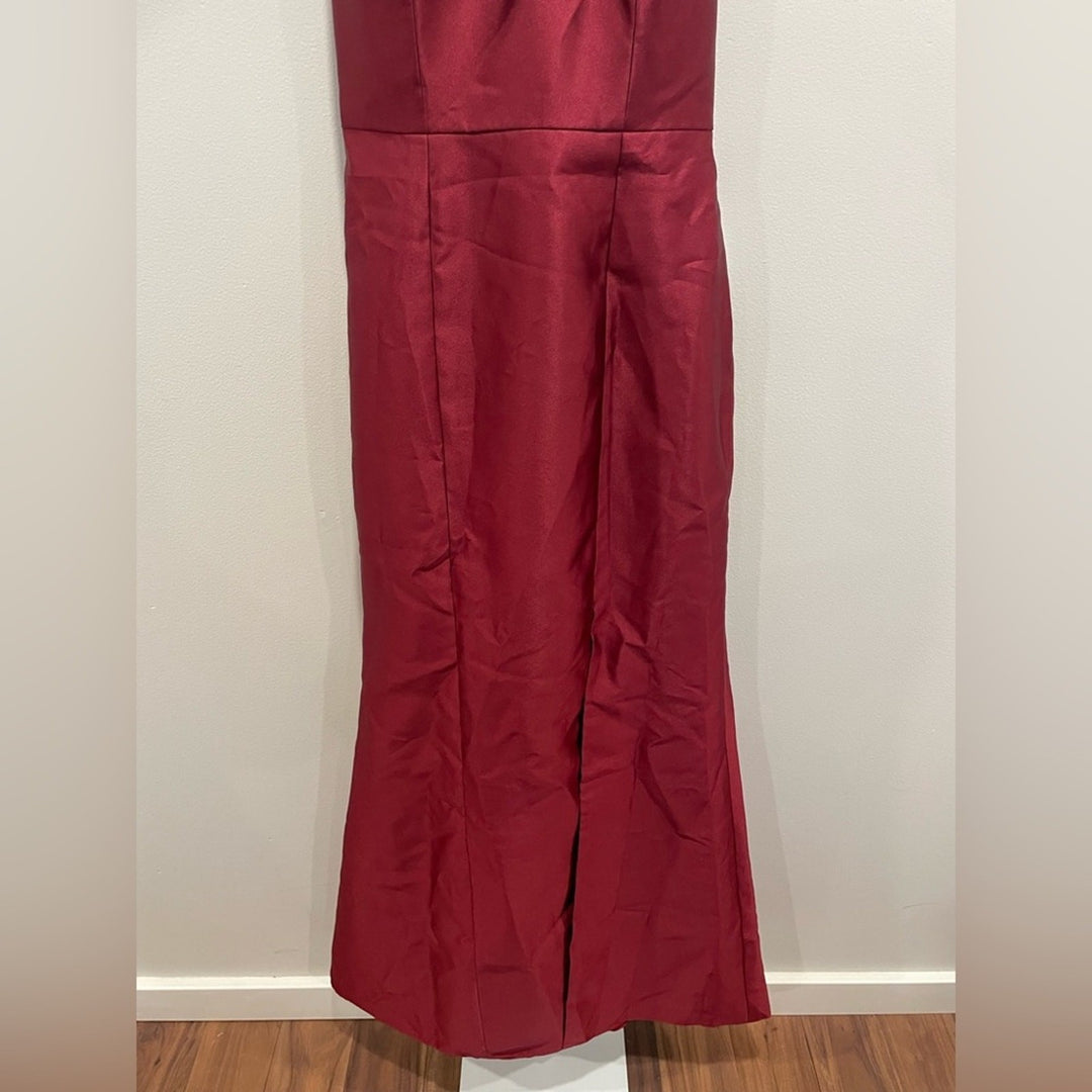 Alfred Sung V-Neck Halter Satin Trumpet Gown in Burgundy Size 2