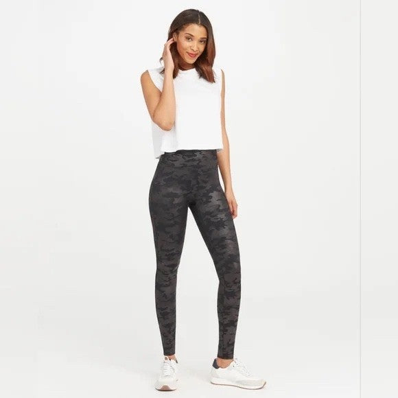 Spanx Camo Print High Waisted Active Leggings Size L