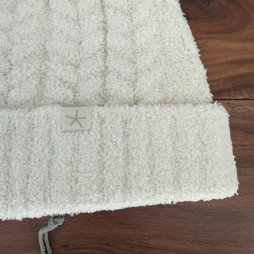 Barefoot Dreams CozyChic Pom Pom Beanie Hat Womens One Size Cream Cable Knit Cap