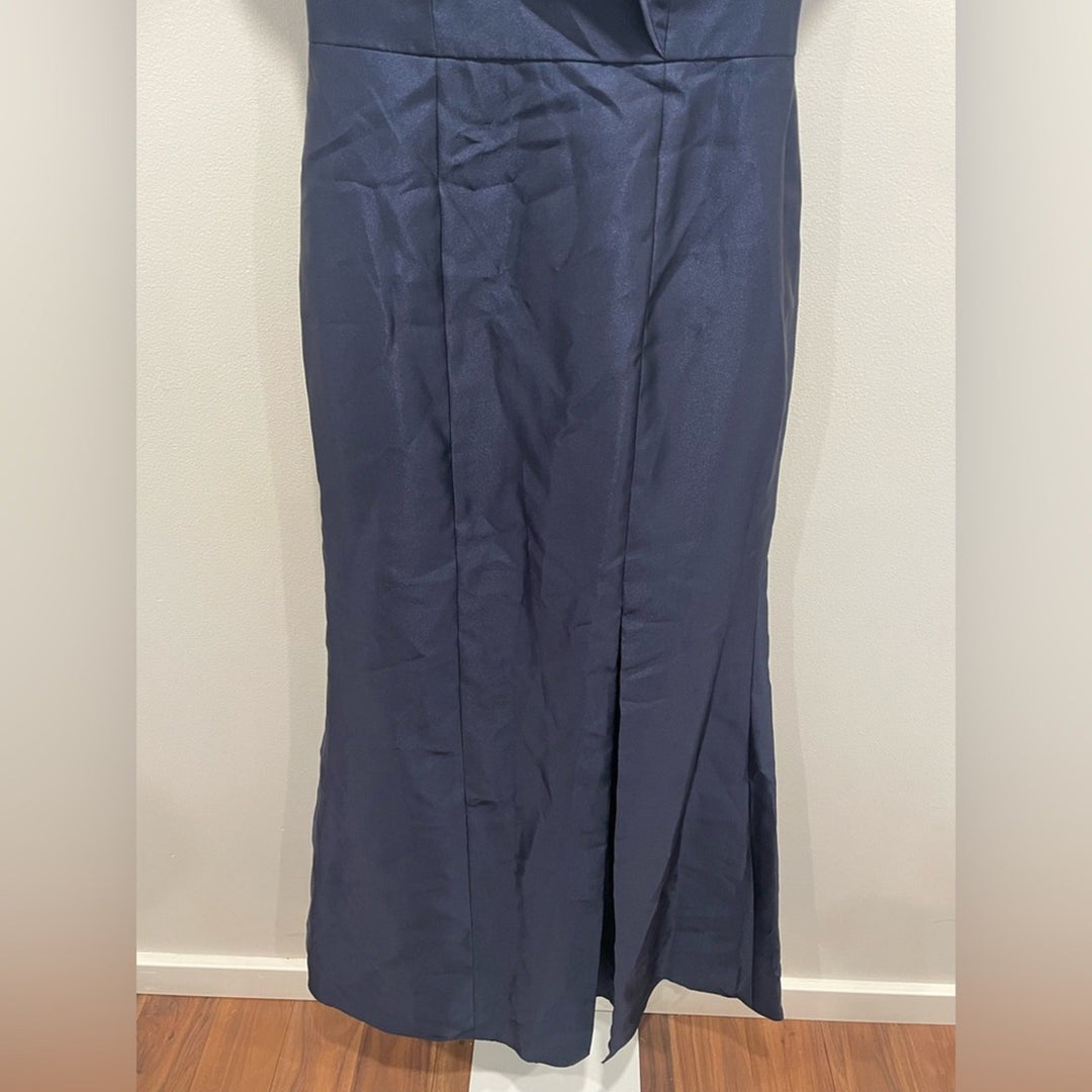 Alfred Sung Off-The-Shoulder Cuff Trumpet Gown With Front Slit Size 0