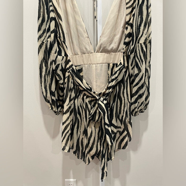 Toccin X RTR Zebra Romper Size 10