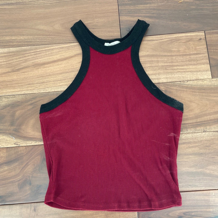 BOZZOLO Ribbed Burgundy Black Trim Racerback Tank Top Size Medium