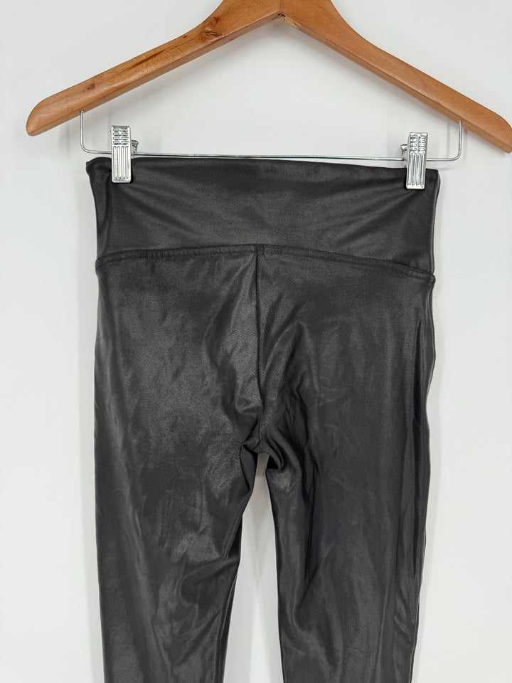 Spanx By Sara Blakely Leggings Womens Medium Petite Black Stretch Yoga Workout