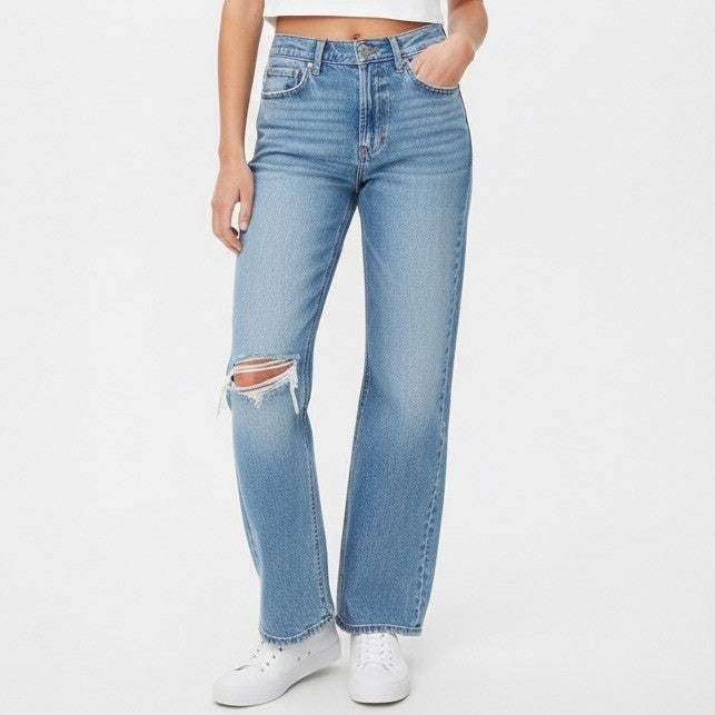 American Eagle Outfitters Women's Distressed Flare Jeans Size 2 Short Light Wash