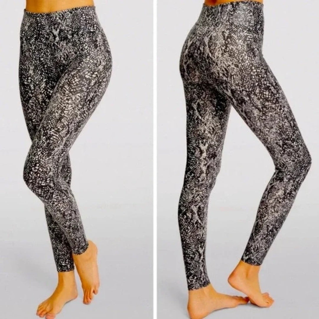 Spanx Faux Leather Snake Shine Leggings Size XS