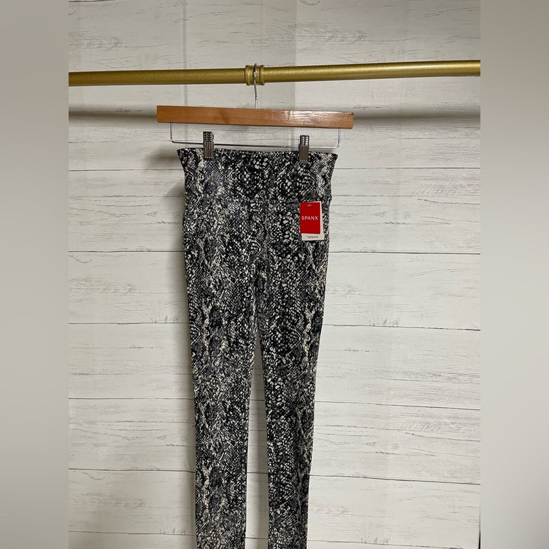 Spanx Faux Leather Snake Shine Leggings Size XS