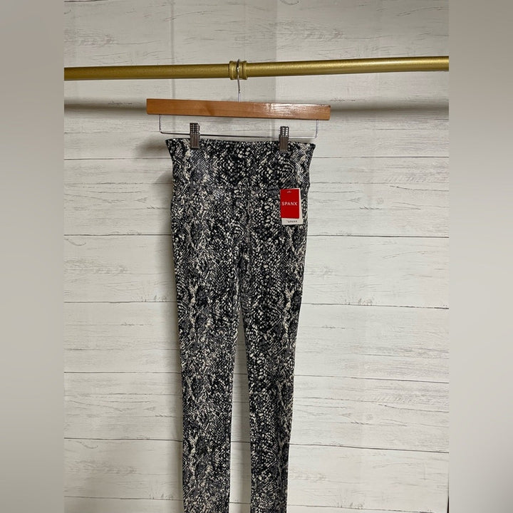 Spanx Faux Leather Snake Shine Leggings Size XS